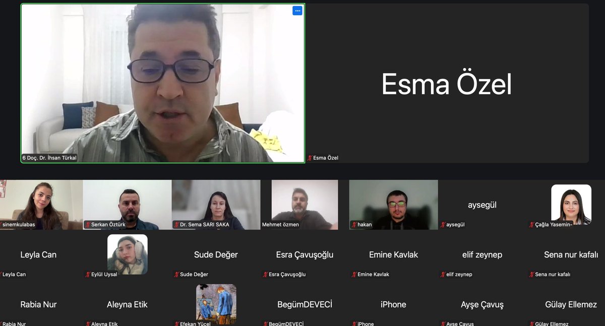 Halkla İlişkiler ve Tanıtım Bölümü 4. sınıf öğrencilerimizin staj süreçlerine ilişkin deneyimlerini değerlendirmek ve beklentilerini ele almak amacıyla İşletmede Mesleki Eğitim Değerlendirme Toplantısı gerçekleştirdik.