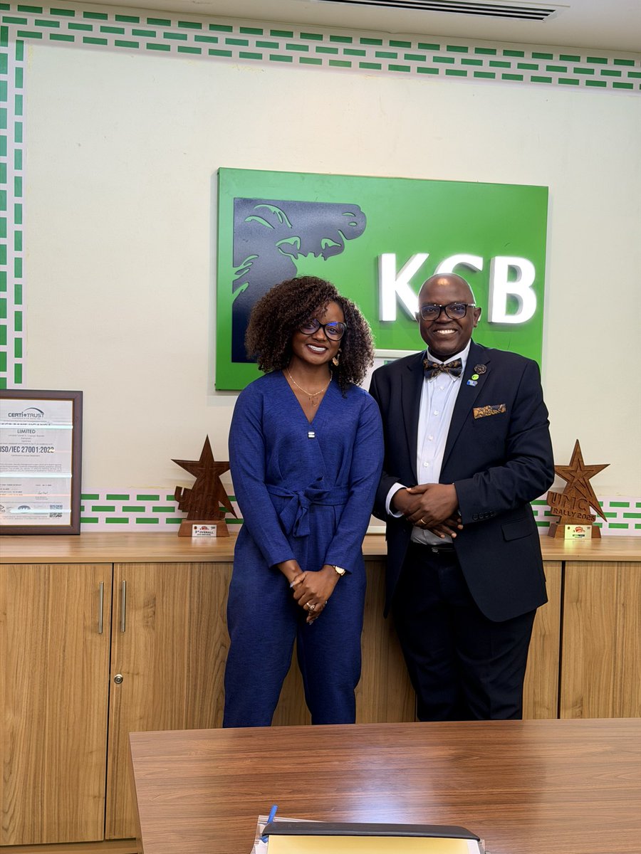 Evelyn Namara tweet media