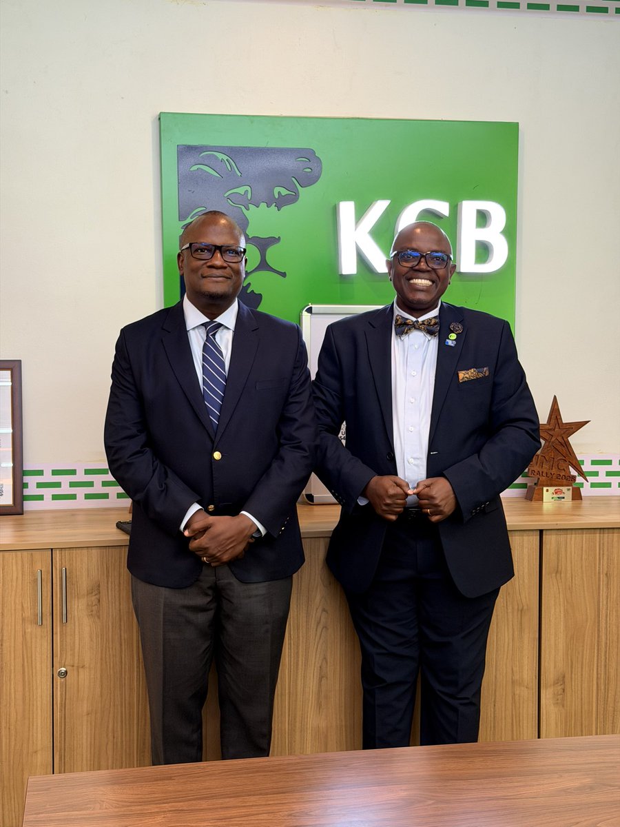 Evelyn Namara tweet media