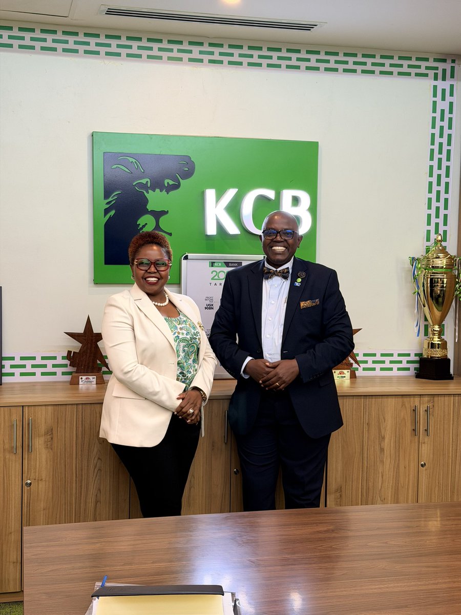 Evelyn Namara tweet media