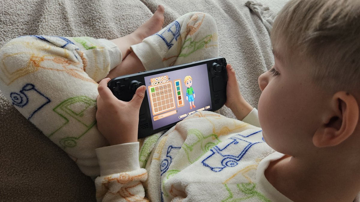 Pirate PR tweet media