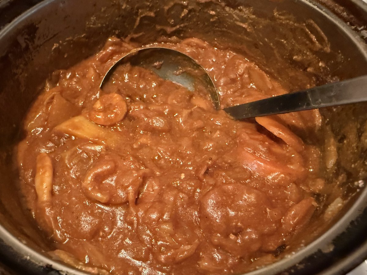 無水カレー、トマト缶なかったんでヨーグルトで酸味の代用 