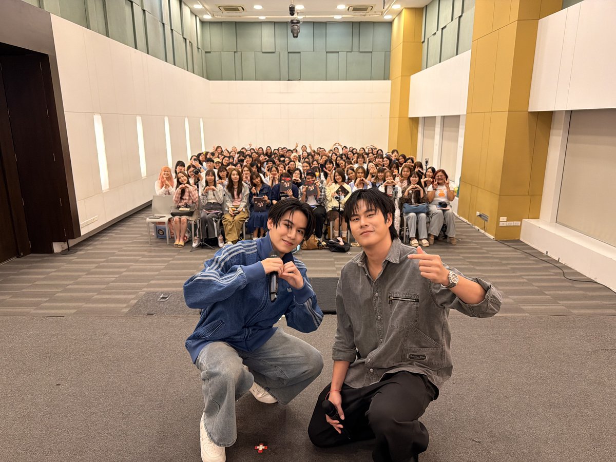 GmmtvShop's tweet image. นำภาพบรรยากาศของ WINNYSATANG ในงาน BECOMING US | THE OFFICIAL PHOTOBOOK OF WINNYSATANG FAN SIGN มาฝากค่า

#WinnySatangFansign 
#BECOMINGUSxWinnySatang
#WinnySatang
#วินนี่สตางค์
#GMMTV