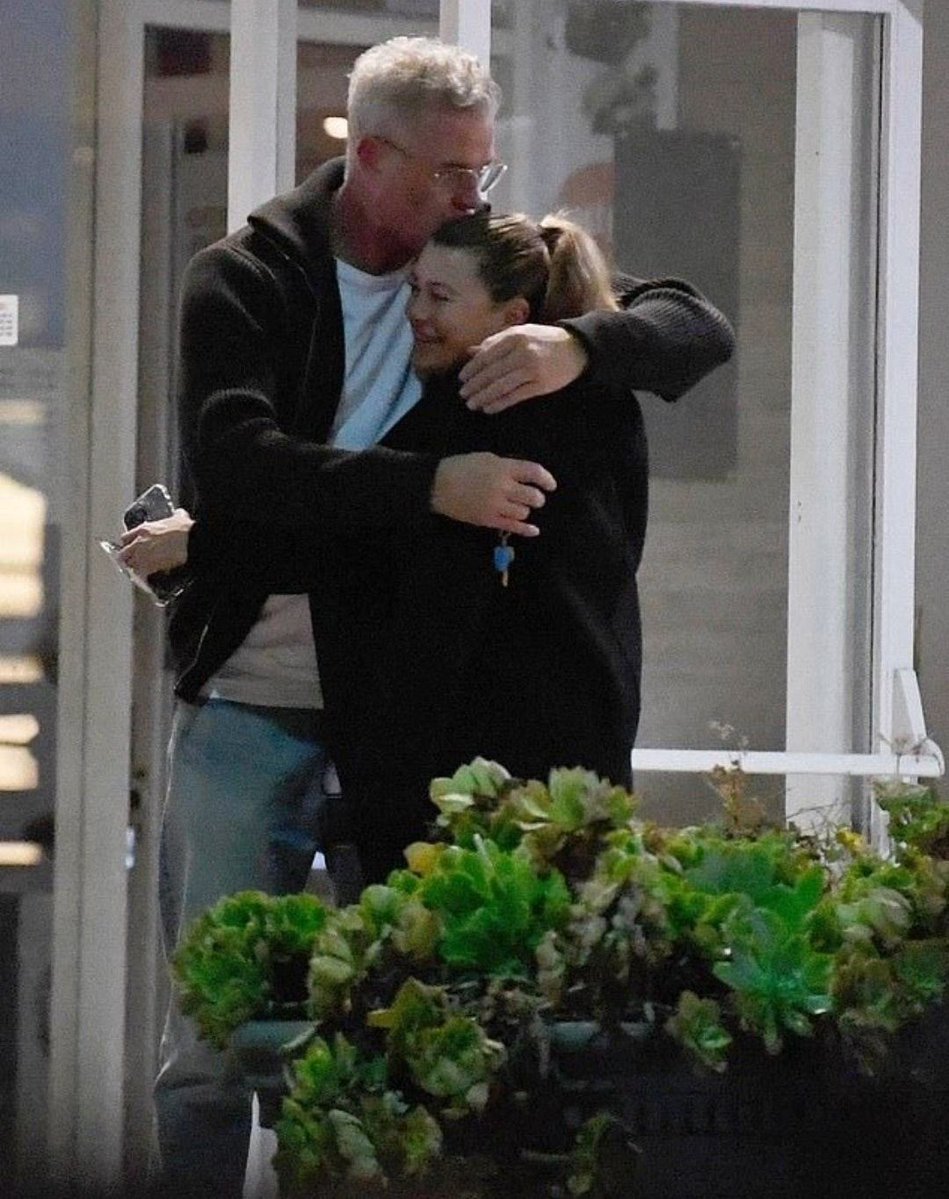 avicmonteiro's tweet image. pensando muito muito na ellen 
ela e o eric eram muito amigos 💔