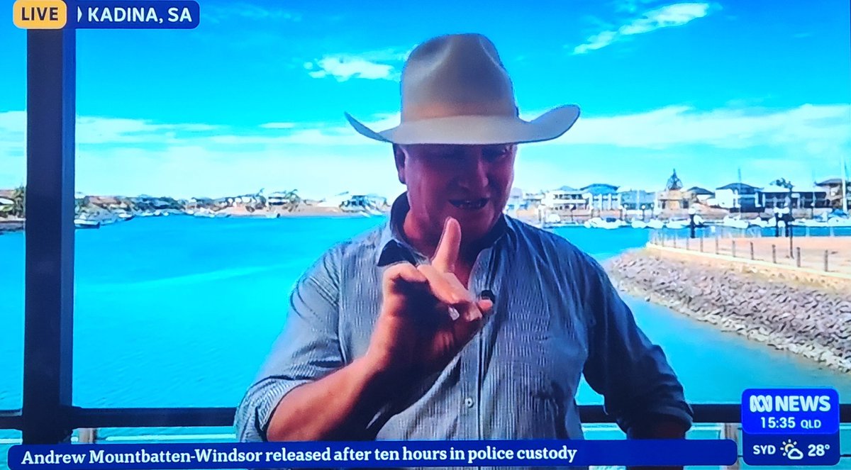 sszinglehead's tweet image. Barnaby trying to defend the #OneNotion notion that there are no good Muslims. And not very well.

Happy Ramadan #AfternoonBriefing