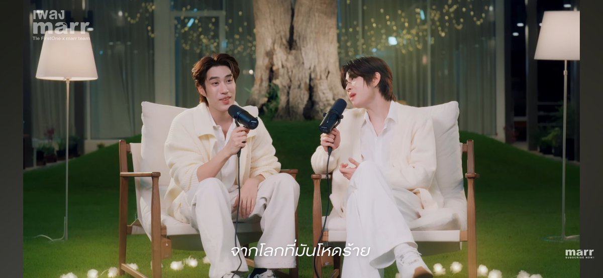 เนื้อเพลงเหมาะกับความรักที่ติ่งมีให้ศลปคนโปรดจิงๆ เติ้ลเฟิร์สร้องเพลงไปนะเด๋วพี้ร้องไห้เอง ฮรืออออ

MARRTEAM X TLEFIRSTONE
#TLEFIRSTONExmarrteam