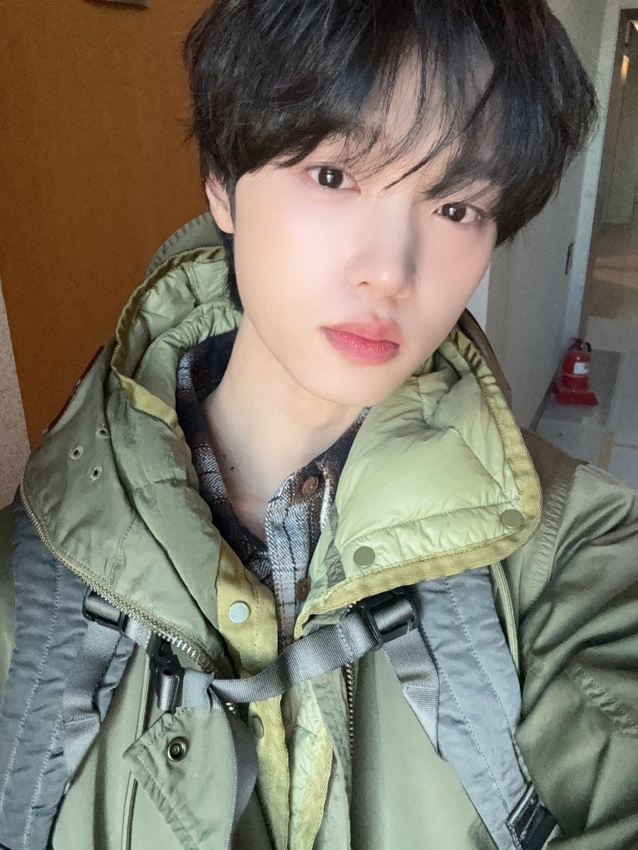 [⏰]
잠시 후 오후 7시,
유튜브 <박영규 습격사건>에 동표가 출연할 예정입니다🩵

#손동표 #SONDONGPYO
#유튜브 #박영규습격사건