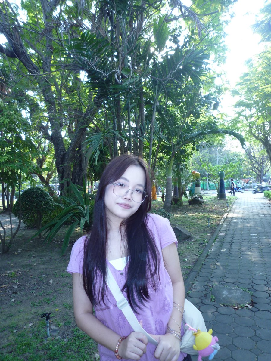 ashassq's tweet photo. @dgyshbiznfdaknv นี่คับ น้องสามารถปรับโทนตอนถ่ายได้นะคะ เหมือนรูปแรกเค้าปรับคูลโทนค่ะ https://t.co/lQuVrLYXr1