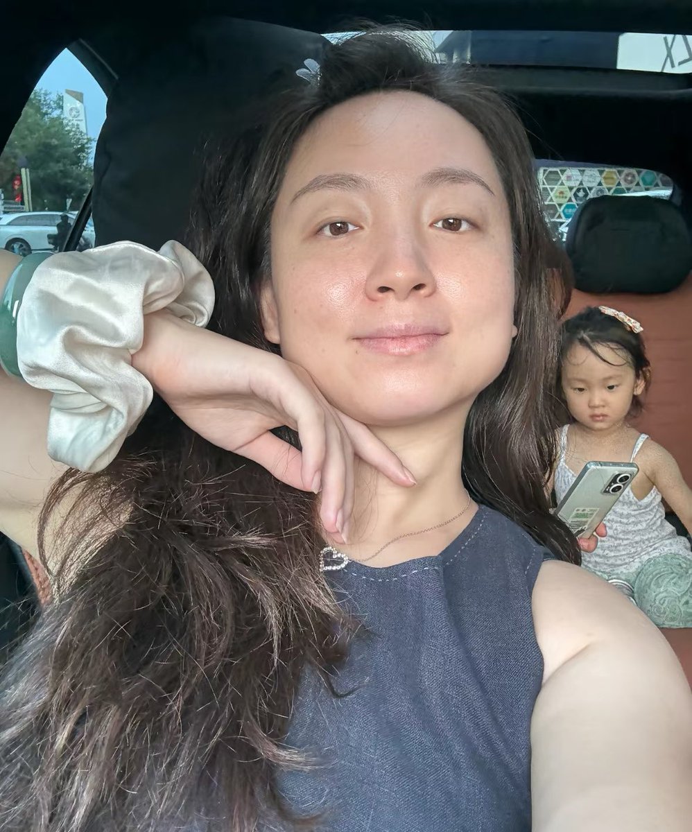 Hong34140Ri's tweet photo. 已婚宝妈 #素颜 #宝妈 #人妻 https://t.co/z1iOobawxl
