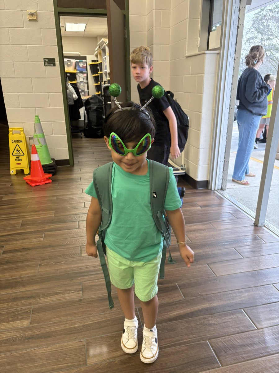 Tammi Davis tweet media