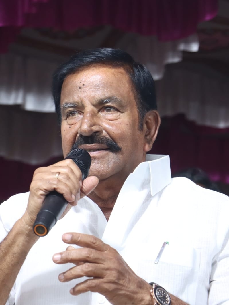 அதிமுக தொடர்ந்த வழக்கில்
சென்னை உயர்நீதிமன்றம் அமைச்சர் கே.என்.நேரு மீது ₹1000 கோடி ஊழல் வழக்கில் எஃப்.ஐ.ஆர் பதிவிட உத்தரவு 🔥

அமலாக்கத்துறை வழங்கிய ஆதாரங்களின் அடிப்படையில் கே.என்.நேரு மீது வழக்கு பதிவு செய்ய சென்னை உயர்நீதிமன்றம் உத்தரவு - <a href="/NewsJTamil/">NewsJ</a>