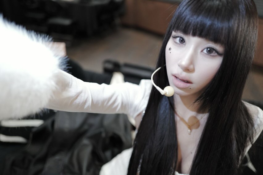 godmitzu's tweet image. CHAEYOUNG IS A DOLL