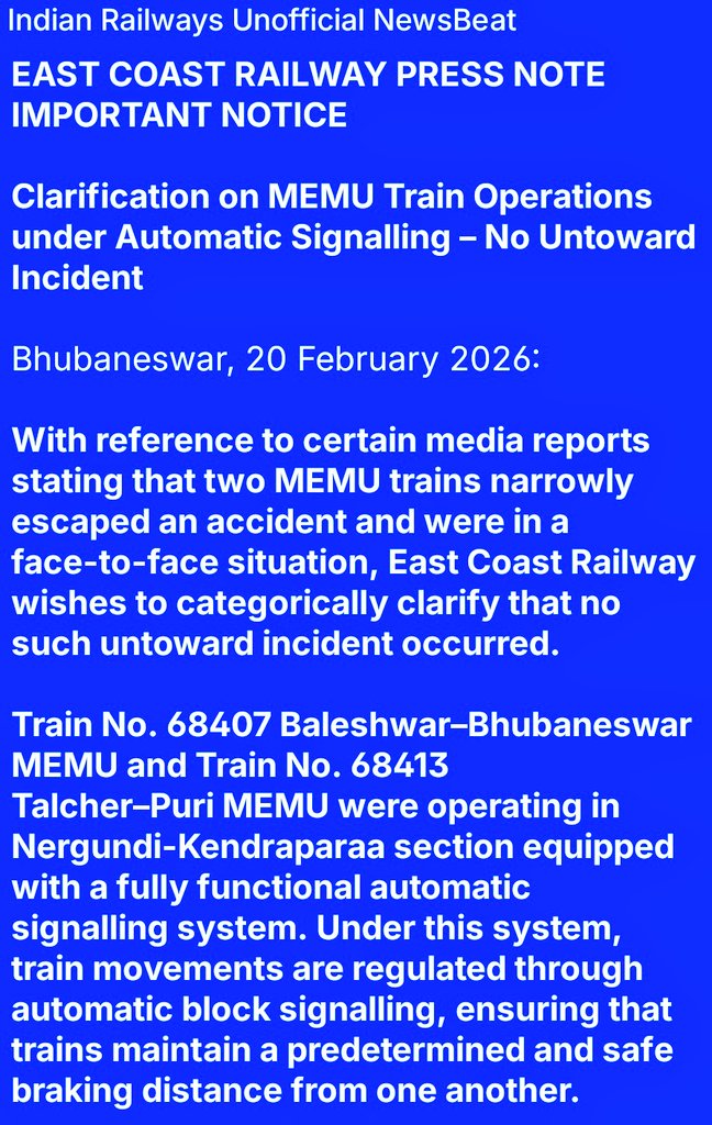 ecor_railfans's tweet photo. @EastCoastRail clarifies: No accident risk with MEMU trains in automatic signalling section. 

Trains were back-to-back, maintaining safe distance as per protocol.

Passengers were requested not to be panic in these situations.

#EastCoastRailway #RailwaySafety 
#autosignal https://t.co/eKxS5vbZ9g