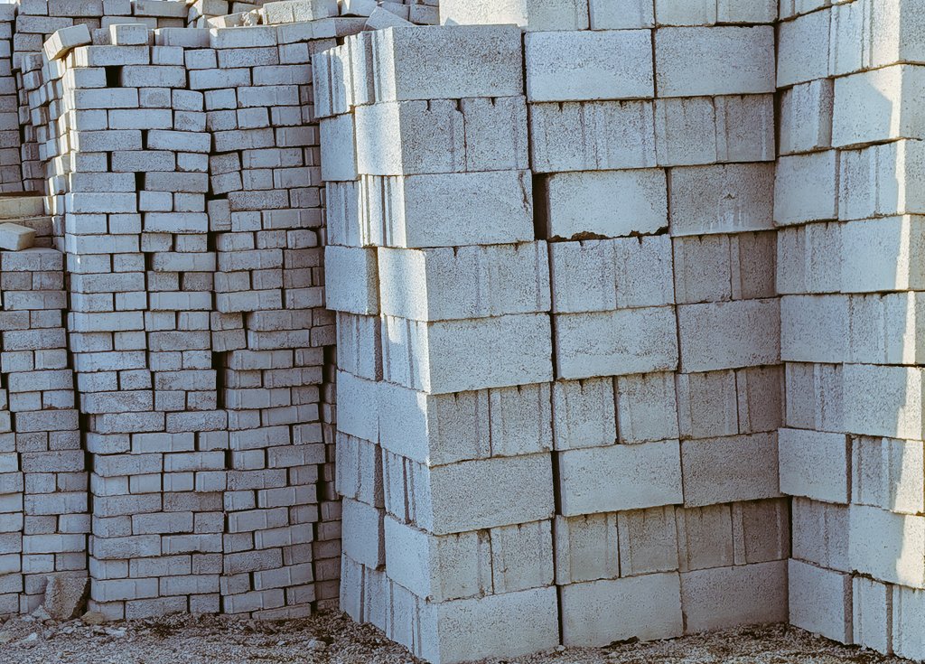 Astromac_Eng's tweet photo. 🚧 Astromac Engineering Services Ltd – Your trusted partner in infrastructure consultancy & construction

Pavers -  Paving Slates -  Kerb Stones -  Blocks -  Cobblestones -  Fencing PolesPro quality, top-notch service📐💪

📍Jinja Highway, opposite Stabex, next to Railway Station
