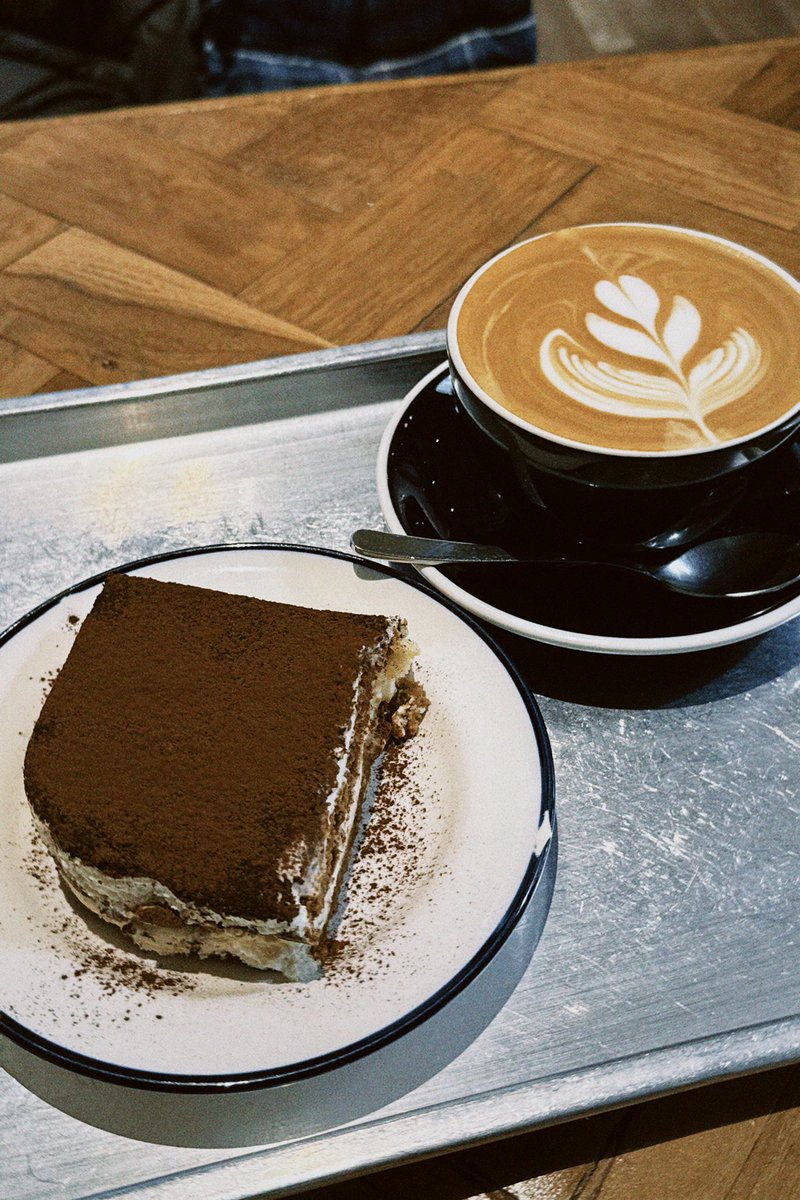 akitaka_nandesu's tweet image. 辛いの苦手だから、
ひたすらパンとスイーツと、チェーン店の韓国限定メニューを食べまくる日々。笑