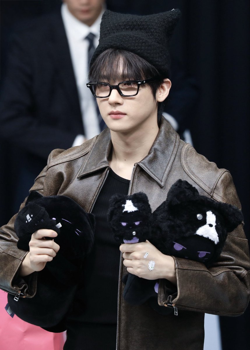 bebe 🦭 tweet media