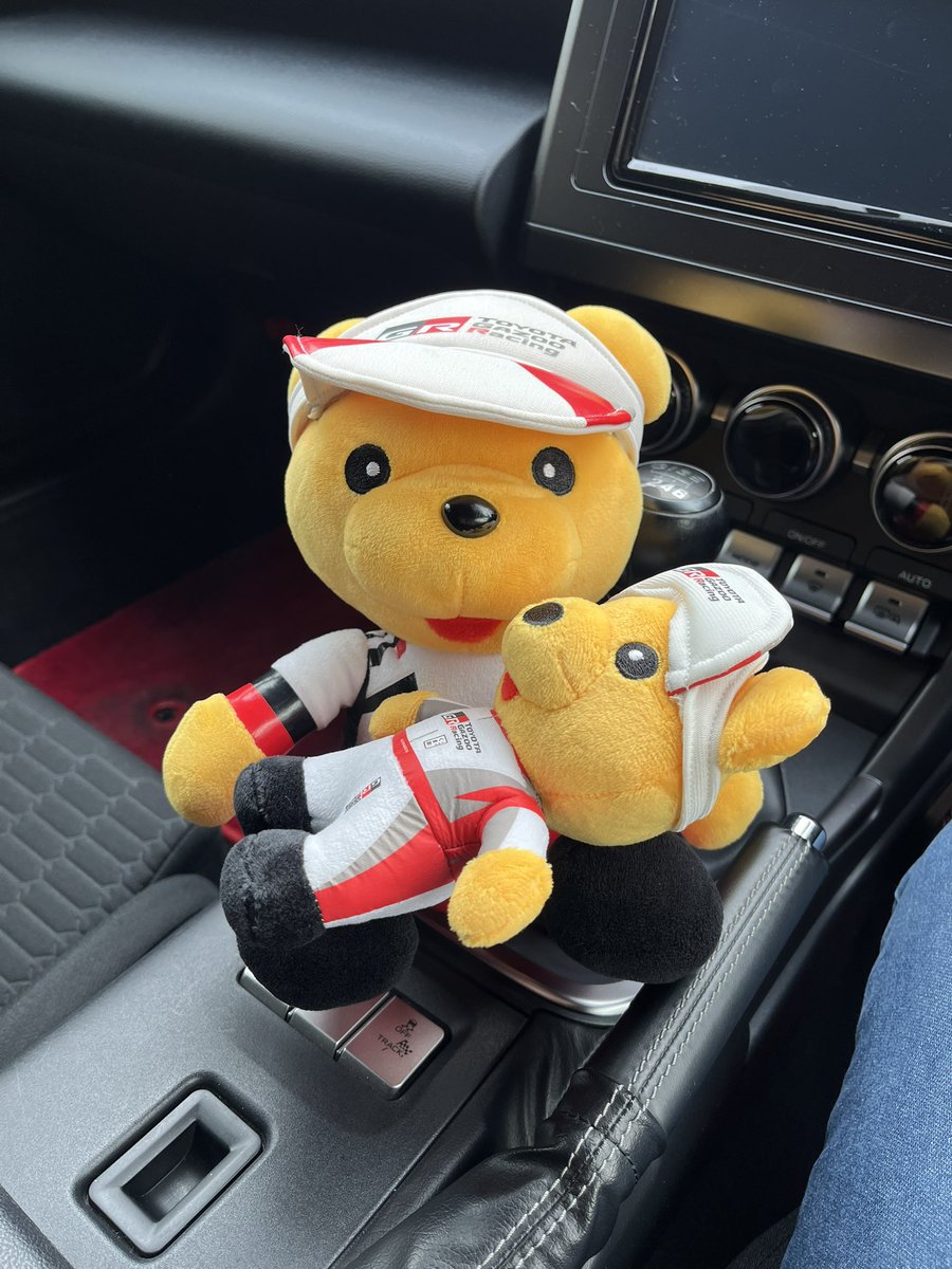 TGRラリー吉とトヨタくま吉の初顔合わせしました↓🐻🤝🐻