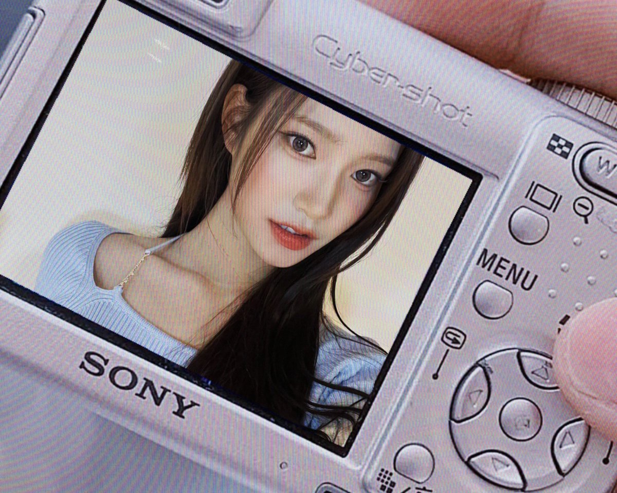 m1kaluver_'s tweet photo. 지니어스 미카 제발 처하자.....🧎‍♀️ https://t.co/ulPLg47K5Q