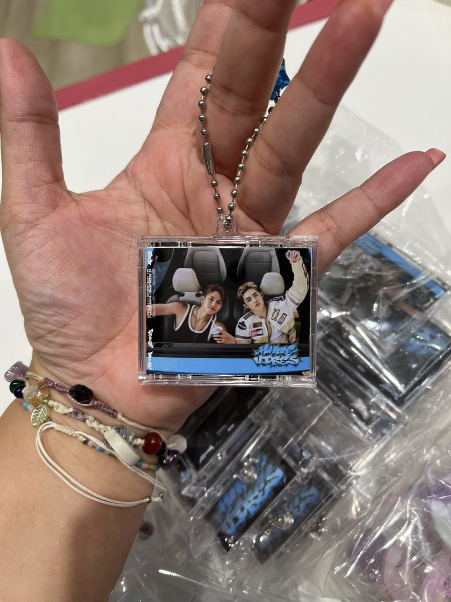 💎𝘎𝘪𝘷𝘦𝘢𝘸𝘢𝘺 𝘧𝘰𝘳 𝘤𝘢𝘳𝘢𝘵 💎

📅 𝟣𝟧 𝘮𝘢𝘳𝘤𝘩 𝟤𝟢𝟤𝟨
📍: 𝘕𝘢𝘵𝘪𝘰𝘯 𝘴𝘵𝘢𝘥𝘪𝘶𝘮 

🕝: 𝘛𝘉𝘈
ยังไม่ได้ทำ AW แต่อยากลง เผื่อมีแจกเพิ่มน้า มารับกันเยอะๆนะคะ 🩷🩵

#กะรัตพระเวสสันดร #NEW_BANGKOK #SEVENTEEN_NEW_IN_BANGKOK