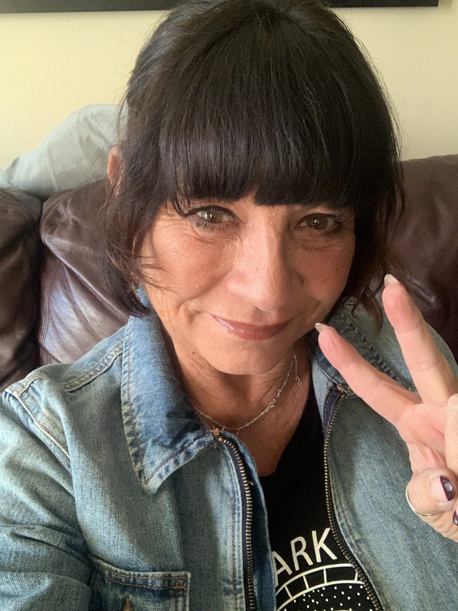 R🦋🦋🦋 tweet media