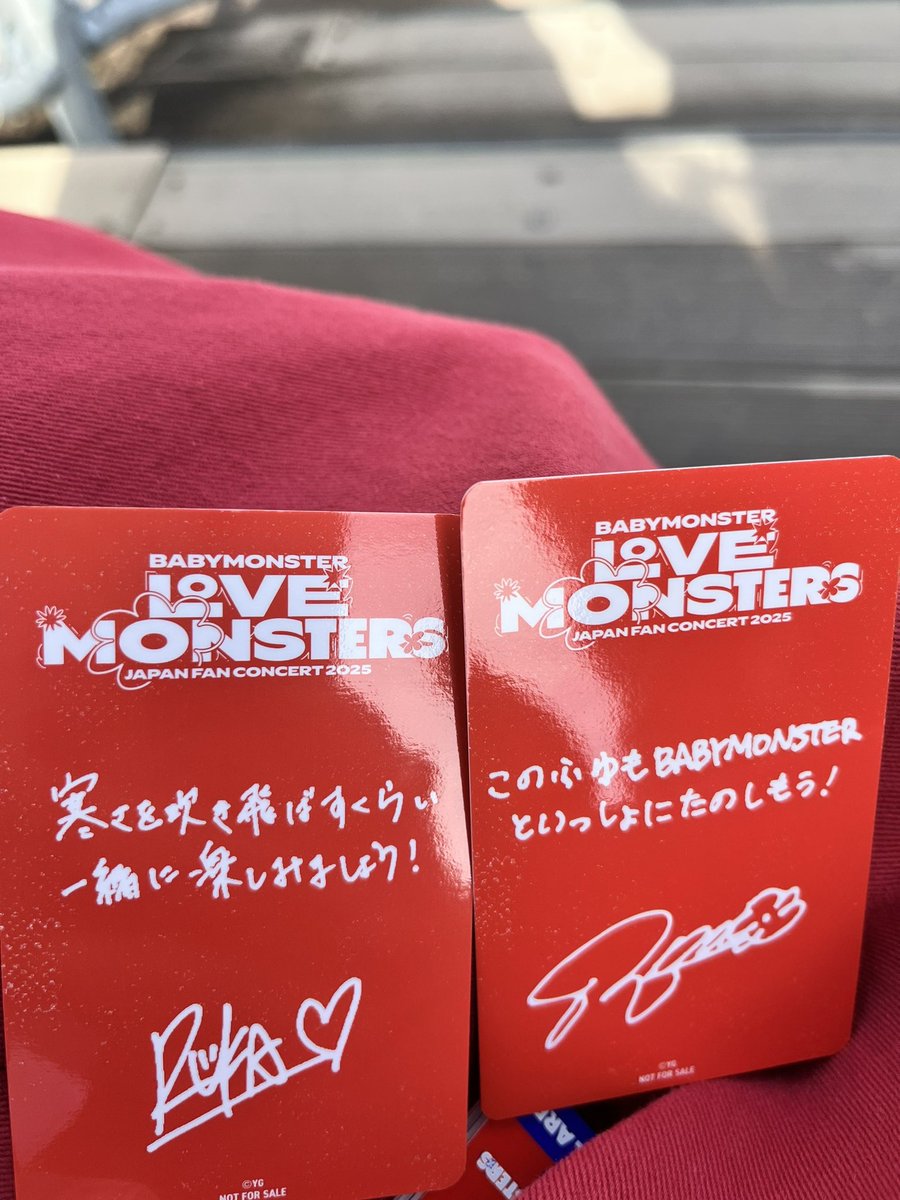 まーと tweet media