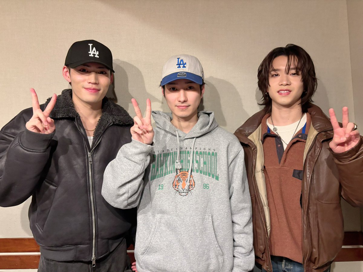 TOKYO FM 「No BUDDiiS」
明日も21:00から!!!

⭐️ #YUMA #TAKUYA #SHOOT がお届けします！

⬇️放送はこちらから！⬇️
radiko.jp/share/?sid=FMT…
📻明日の放送までに先週の放送をぜひ！👂
radiko.jp/share/?sid=FMT…

#TOKYOFM
#ノーバディーズ
#BUDDiiS
#バディナー