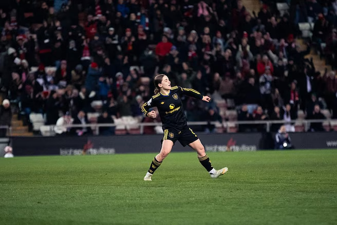 8 kemenangan beruntun buat Manchester United sejauh ini di semua kompetisi setelah semalem mengalahkan Atletico Madrid di leg kedua playoff fase gugur #UWCL.

Ini Queen Emyu bossss!

<a href="/utdfocusid/">United Focus Indonesia</a>
