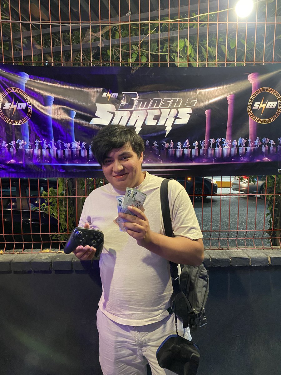SHM_SSB's tweet photo. Muchas gracias a todos por participar y disfrutar con nosotros de otro torneo lleno de muchas emociones y buenos sets🤙🏻

Muchas felicidades a @MykEnojado por llevarse esta edición 🔥

⚡️Esto fue Smash &amp; Snacks 40!⚡️ https://t.co/SITChiGFvo