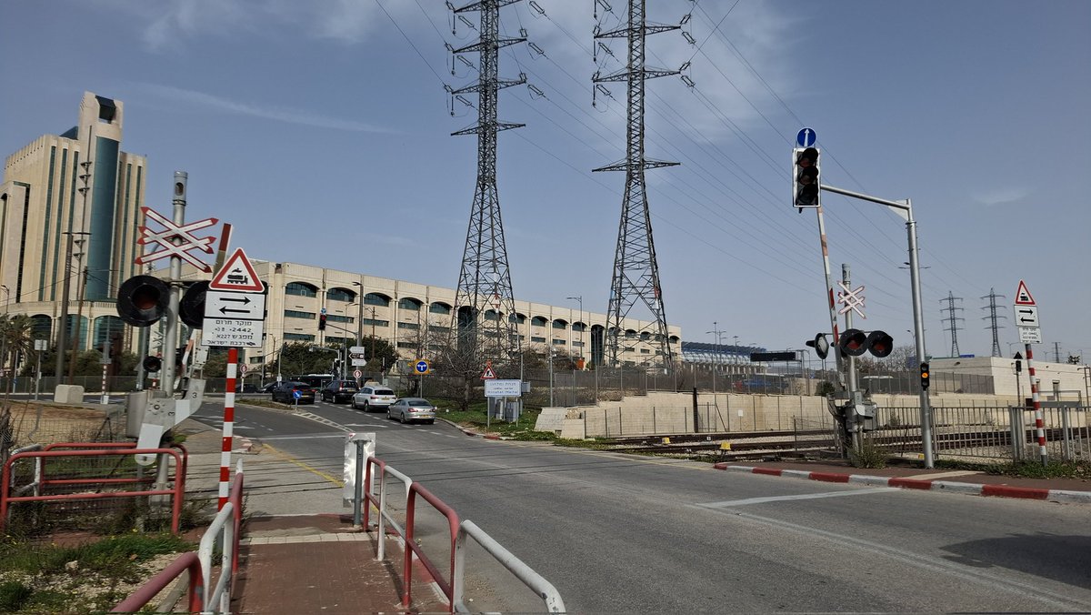עומר כרמון tweet media