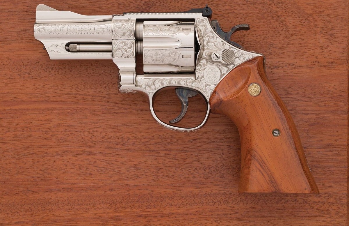 EnforcingUnity's tweet image. The gift, or gifts, we're simple. Two handguns in pristine condition and a piece of paper, blank except for a single letter. B.