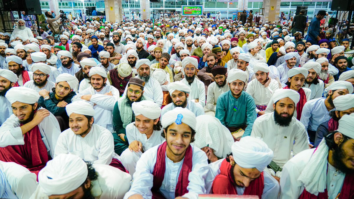 IlyasQadriZiaee's tweet image. 02 رمضان المبارک 1447ھ بعد نمازِ تراویح ہونے والے مدنی مذاکرے کے مناظر
#Ramadan #Namaz #Islam 
#MadaniMuzakarah #MaulanaIlyasQadri