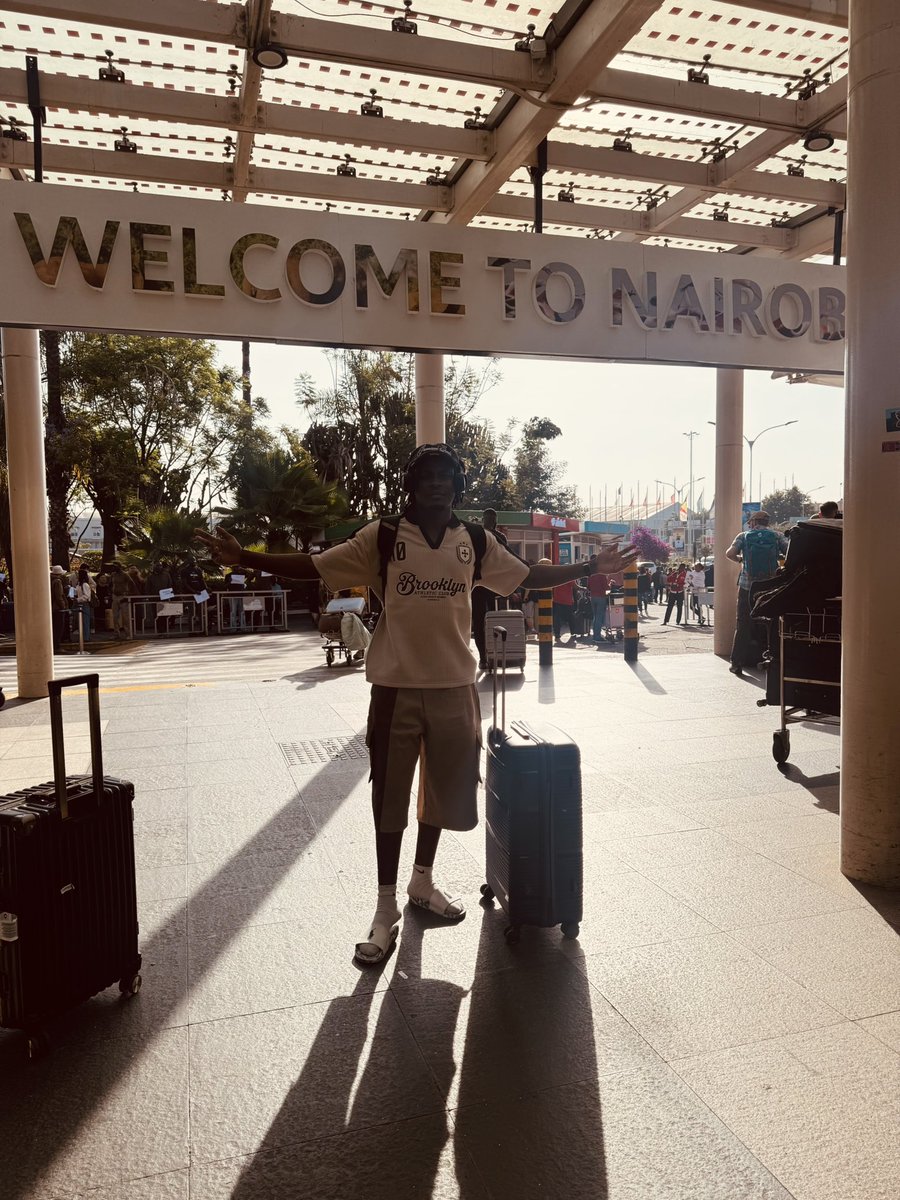 Dr Sneaker Nyame tweet media