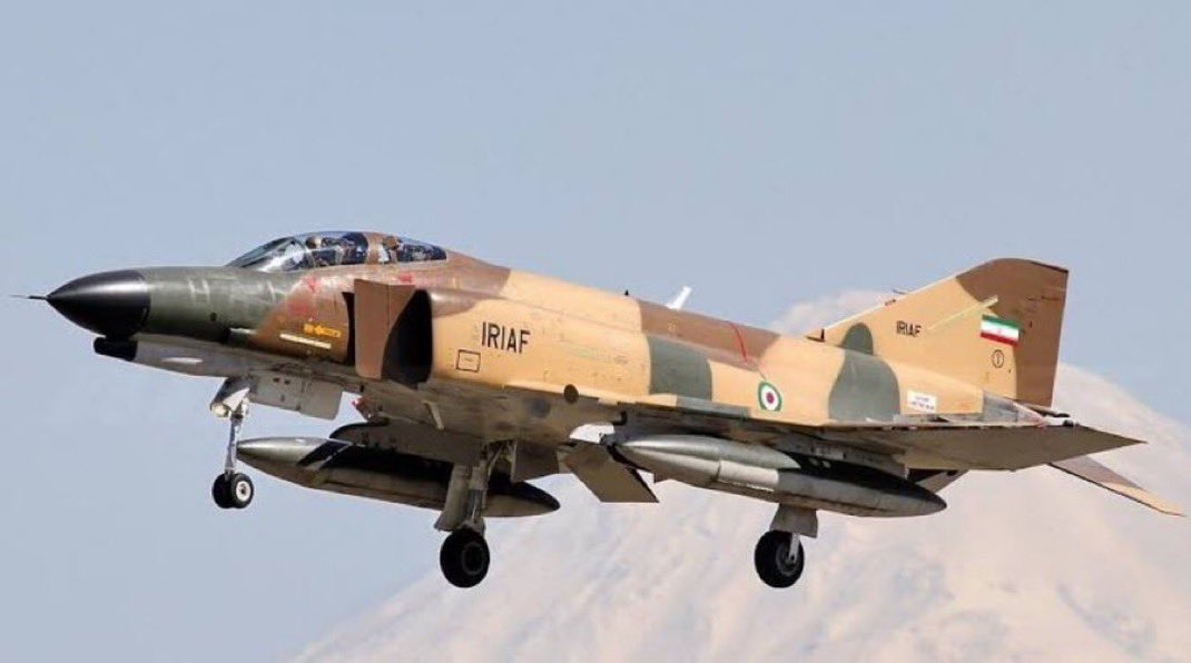 An F-4 fighter jet crashed roughly 80 km from Nozheh Air Base in