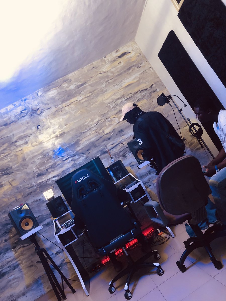 Want a Custom beat ?
Afrobeat,Amapiano, Afro Fusion, Hip-hop or Dancehall

Do you have audio stems you want to Mix &amp; Master to industry standard

Send me a DM and let’s get 2 work

☎️ 07037399542 

Pharrell Williams #UWCL AG Baby"Hisbah Simi Ramadan Lent False #wolars EFCC Mugabe