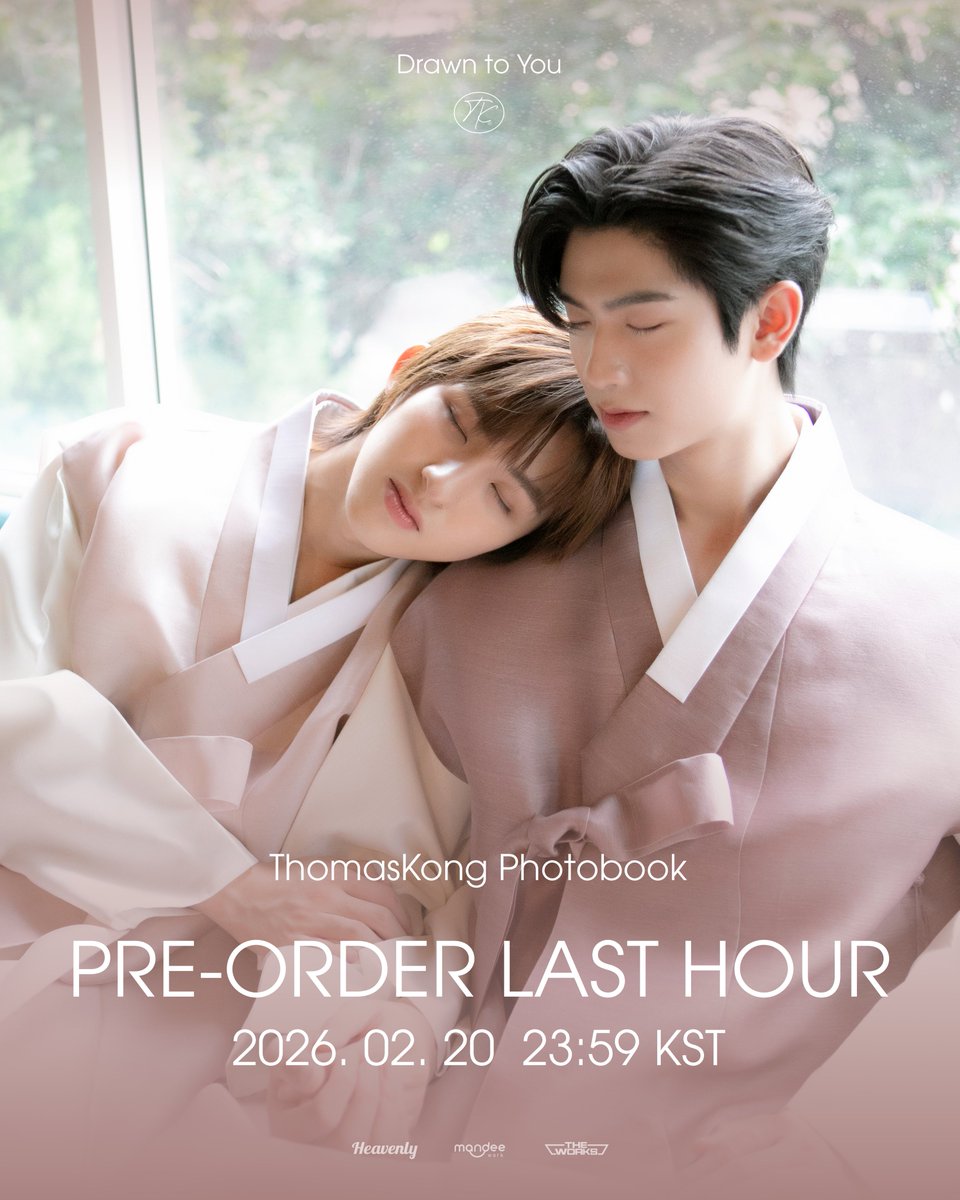 heavenly_pick's tweet photo. ThomasKong Photobook
“Drawn to You”
Lovely as a fox, sweet as a strawberry—
Just one hour left before sales close.
Pre-order now
🌐 https://t.co/R2gLrMm81d
#ThomasKong #tthomastc #kongjiro #DrawntoYou #Heavenly @tthomastc @kongjiro_ https://t.co/jNiodYsZKi