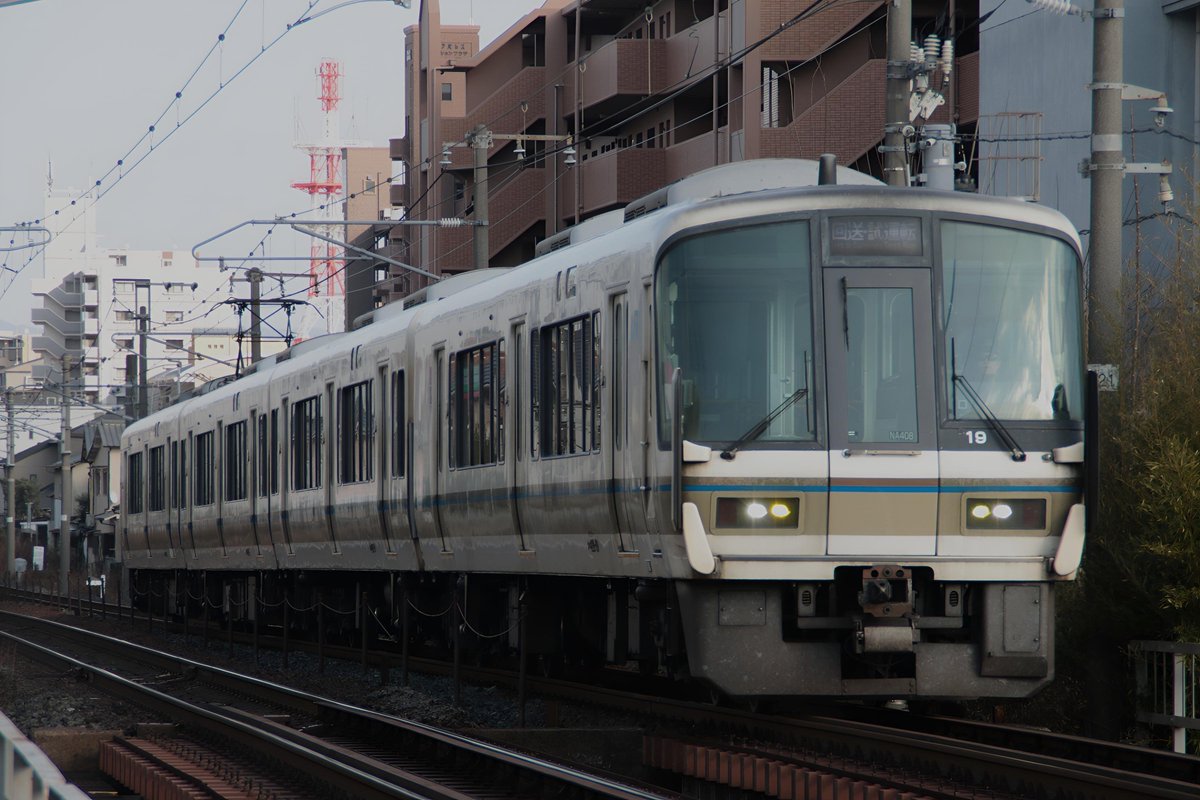 city_liner_'s tweet photo. #おはようトレイン

#221系の日 https://t.co/ct6bGwUGH4