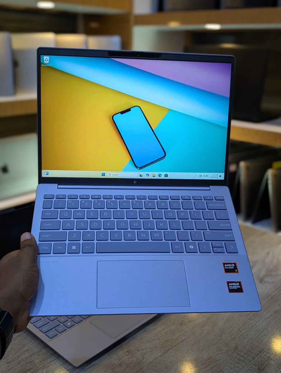 Val Gadgets tweet media