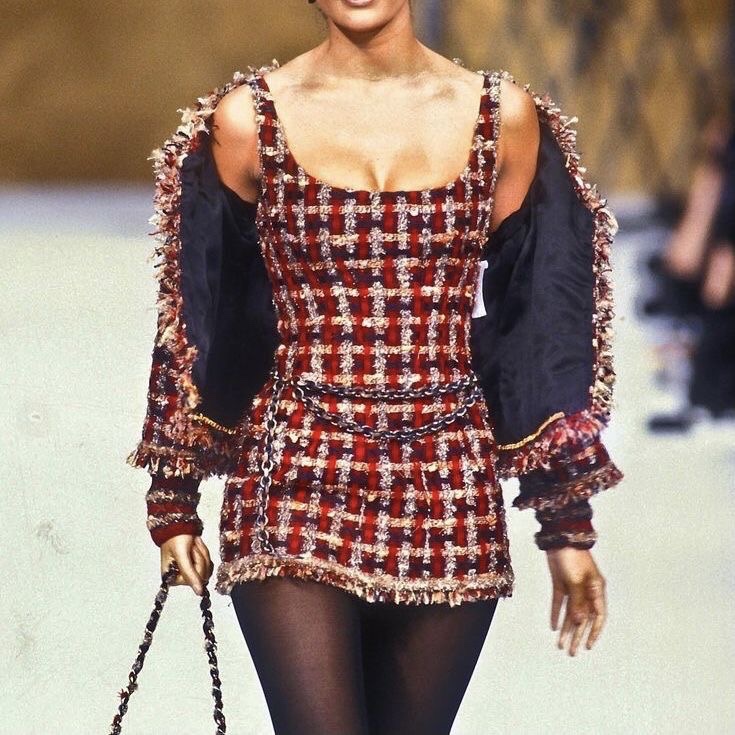 Diorgirlx's tweet photo. 90s fashion inspo https://t.co/trXiCzCpqQ
