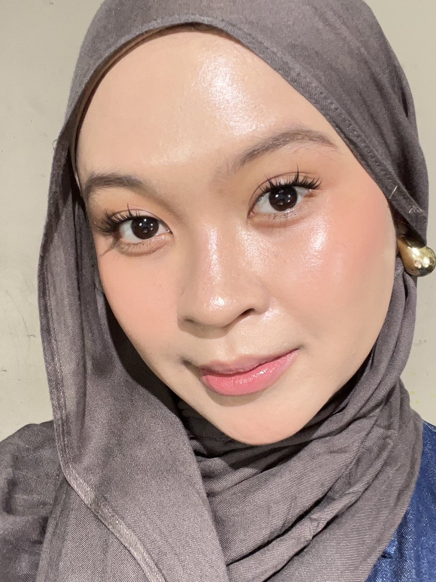 skinprep gak bener    vs   skinprep yg tepat

the power of ngikutin tips MUA makeup selalu nempel &amp; kaya kaca⤵️