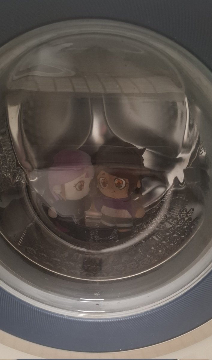 Sw0rdStyle's tweet photo. Get out of there!!!!! https://t.co/pnKTtEHyLH