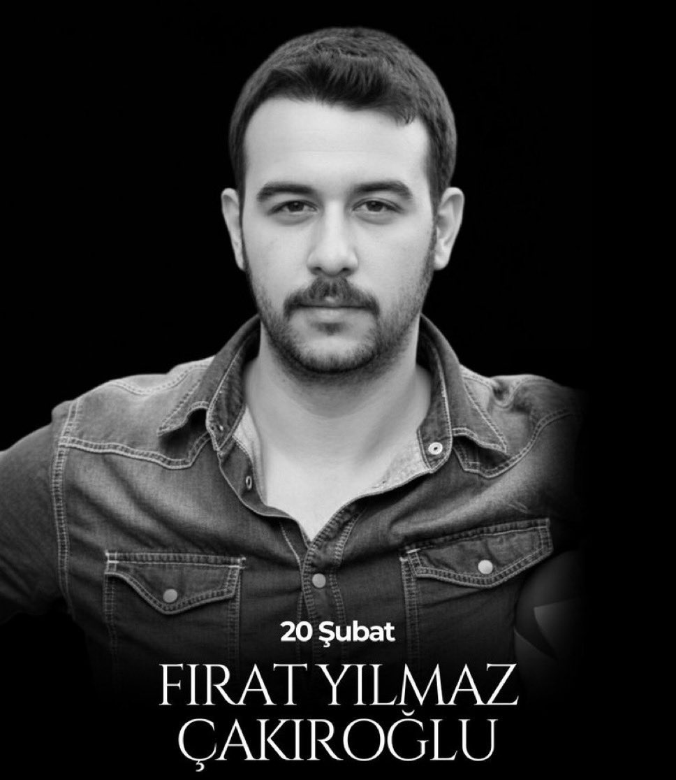 Ege Üniversitesi’nde eğitimini sürdürürken 20 Şubat 2015 tarihinde pkklı teröristler tarafından şehit edilen Ülkücü Şehidimiz #FıratYılmazÇakıroğlu’nu rahmet ve minnetle anıyoruz.

Aziz ruhu şâd, mekanı cennet olsun🇹🇷