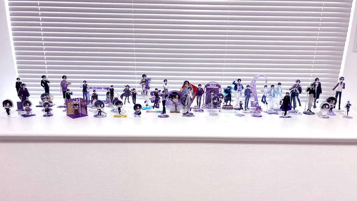 歴代アクスタがほぼほぼ揃ったので並べてみた