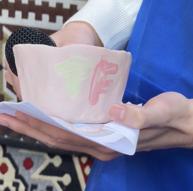 งอนเค้าแทบตาย ยังระบายสี TF  ลงดีเทลสื่อถึงกันเขียวชมพู😭😭😭 กุ บี๋รักพี่เค้ามากเลยอะบี๋ 

TLEFIRSTONE LIVE AMAZE3
#AmazexTleFirstOne 
#TleFirstone #เติ้ลเฟิร์สวัน