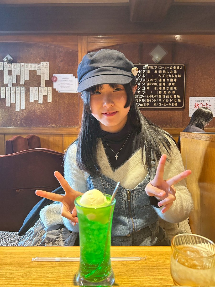 名古屋でもクリームソーダ💚