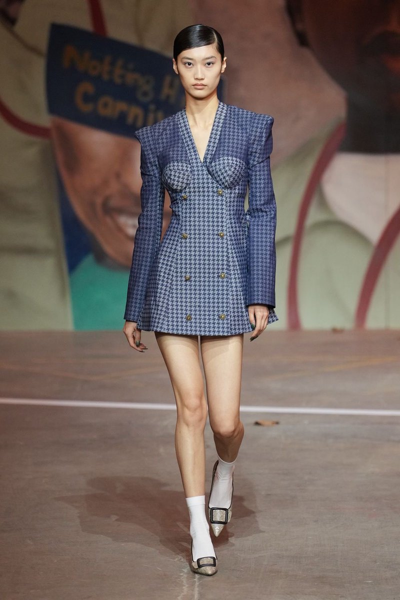 THE FASHION RESOURCE tweet media