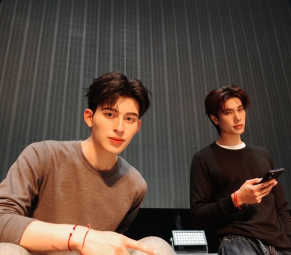 วันนี้พี่ปอนด์น้องภูวินทร์หล่อเท่สุด ๆ เลย 😎🤟🏻

PONDPHUWIN SPECIAL BENEFITS

#GMMTVFANFEST2026JP
#ปอนด์ภูวินทร์ #PondPhuwin