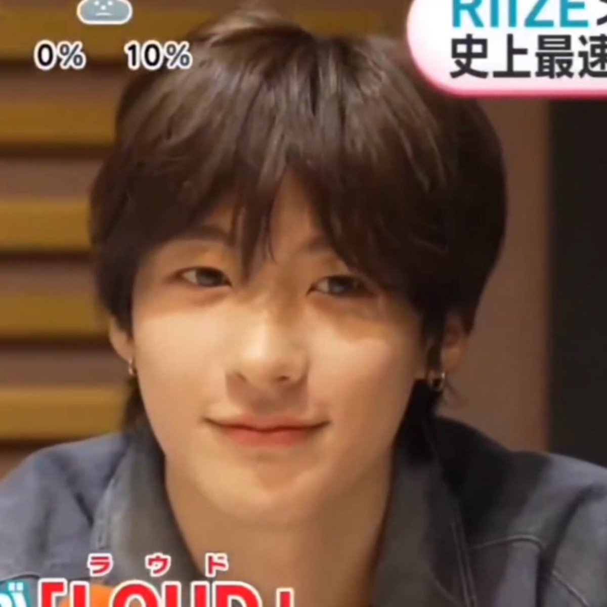 ปากมุบมิบเหมือนเดิมเยย ( .  ̫ . )♡