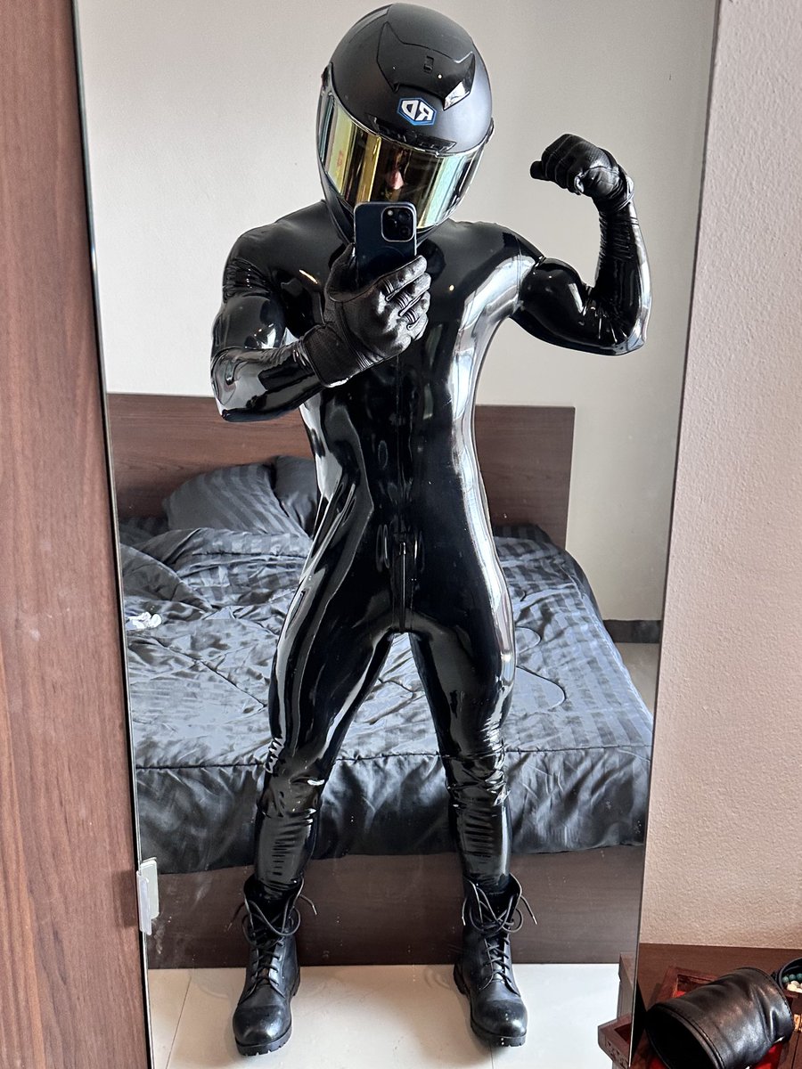 Master Steele tweet media