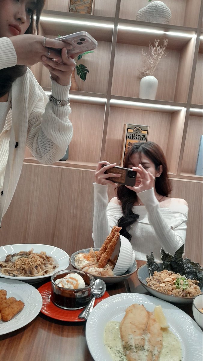 feey🅰️ tweet media