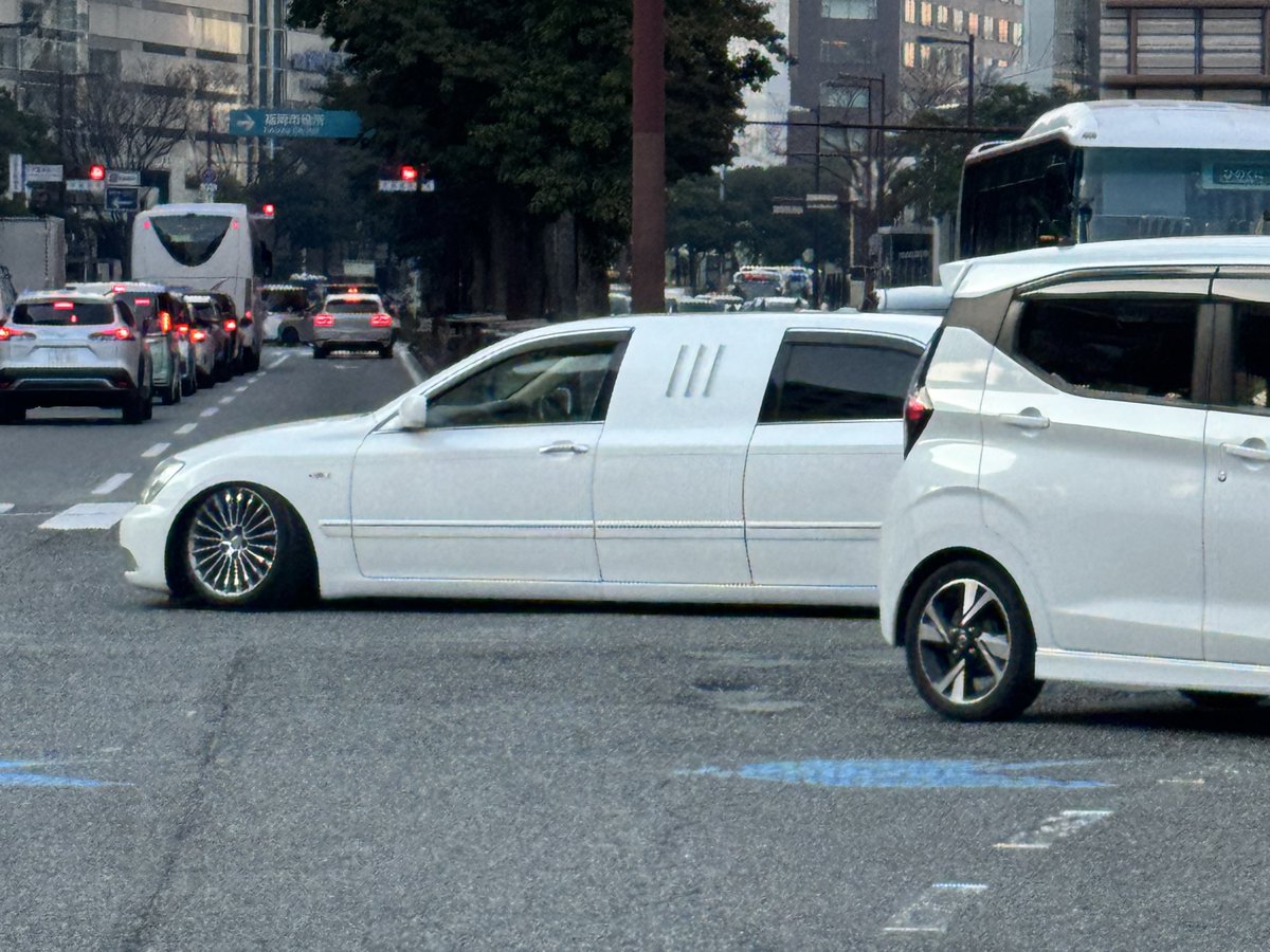 ゼロクラのリムジン仕様で車高短やべぇ！！！